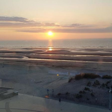 7Th Heaven Seaview Daire De Panne Dış mekan fotoğraf